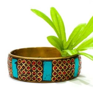 VTG 70's Turquoise Coral Inlayed Brass Bangle